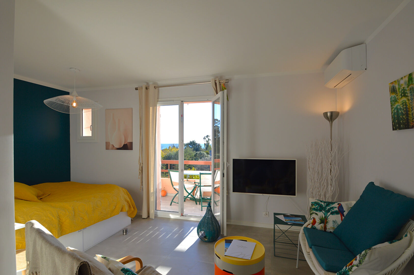 Photo Studio vue Mer Rénové avec soin image 3/6