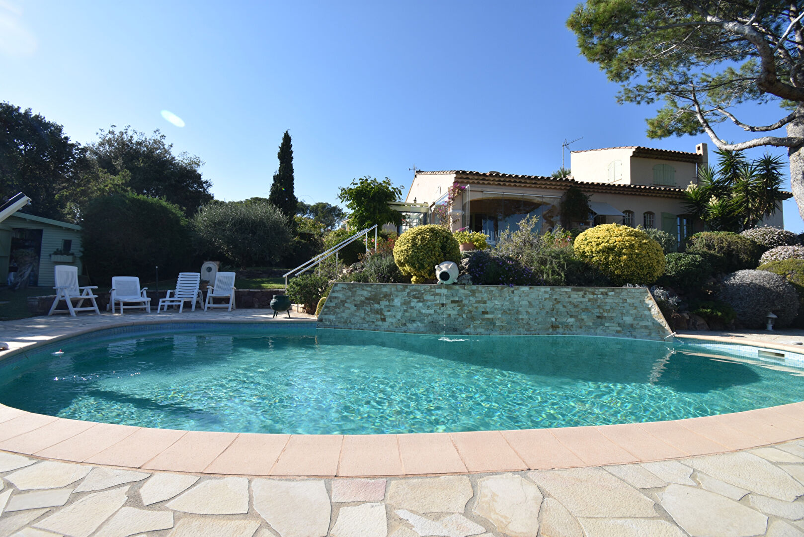 A VENDRE BOULOURIS VILLA 5 PIECES