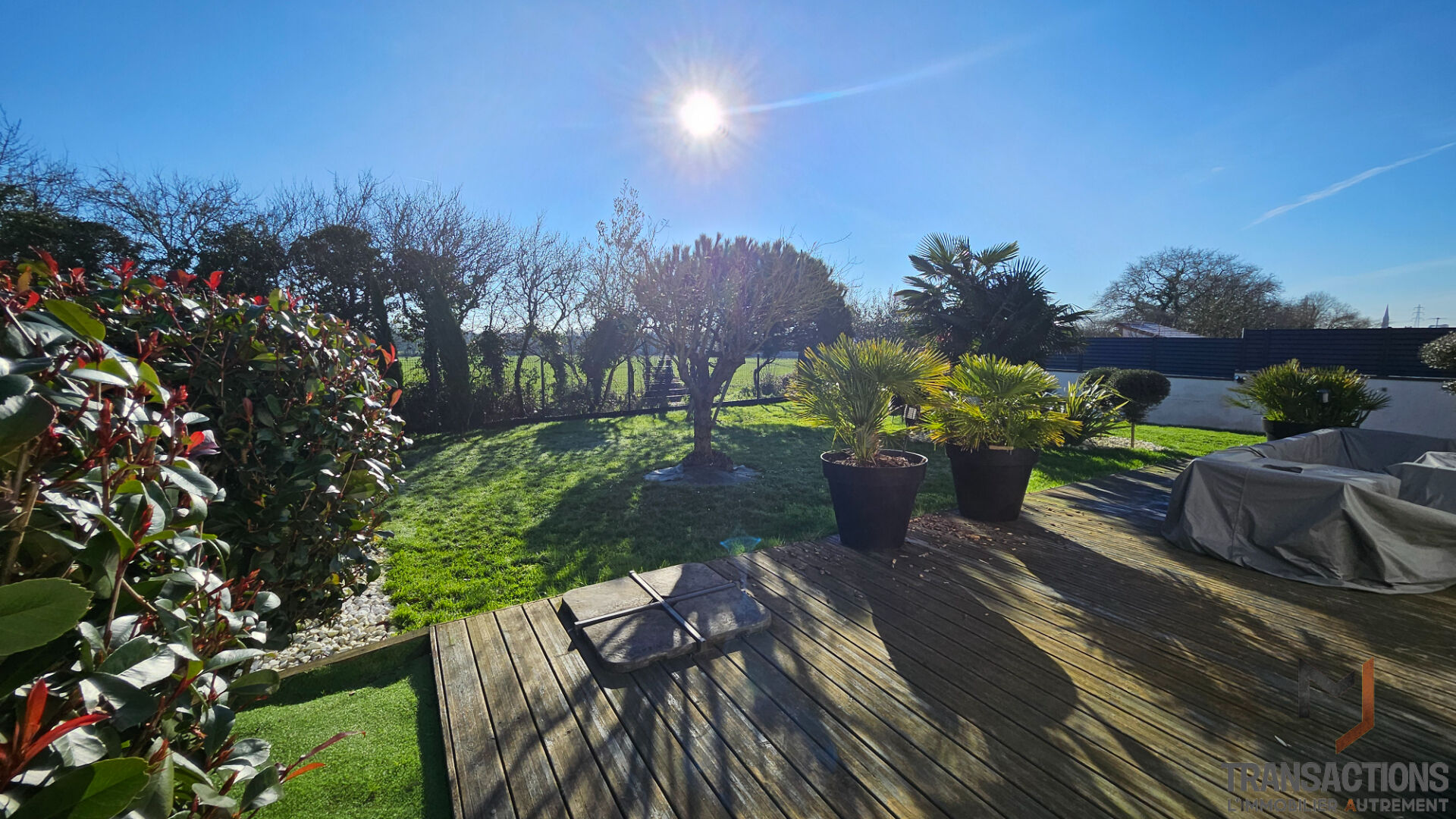 Photo Maison moderne aux volumes généreux - Sainte Pazanne image 4/6