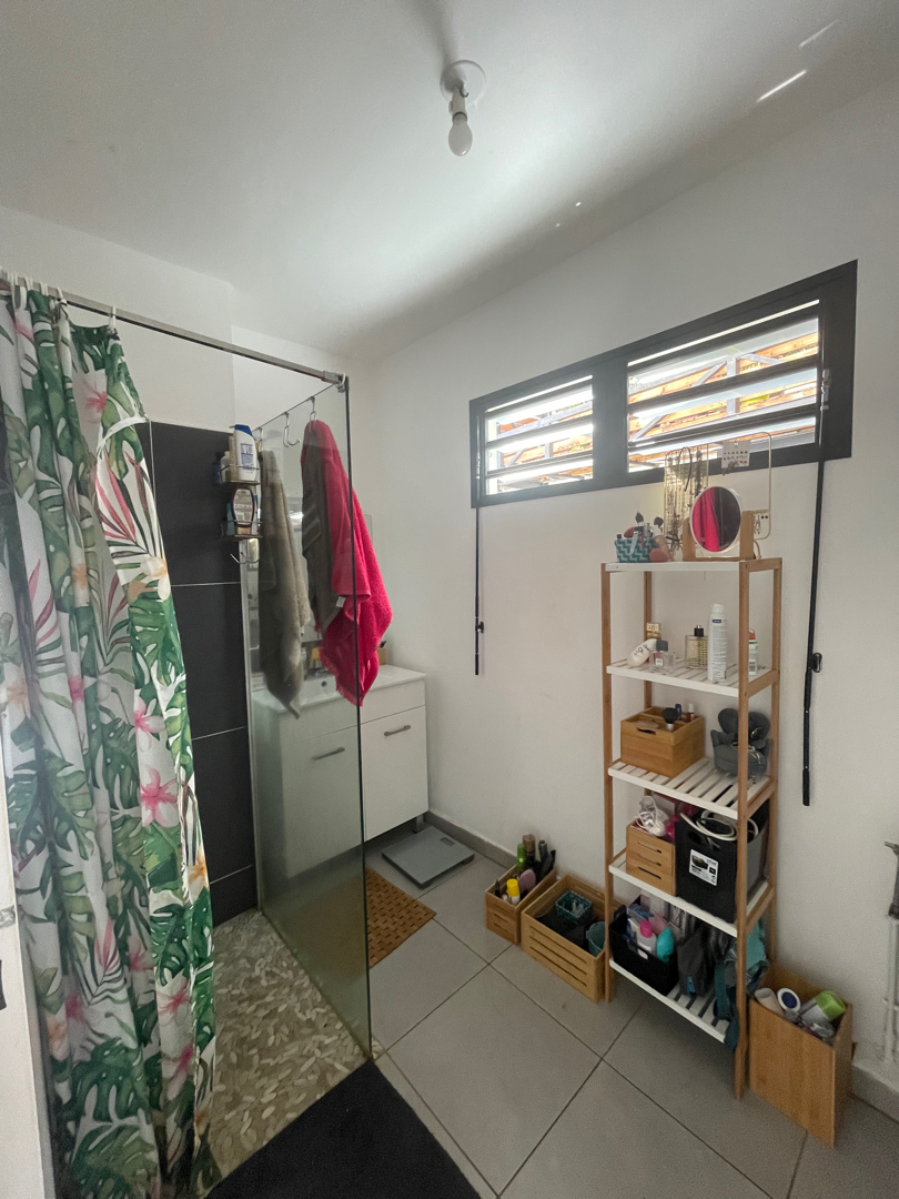 Photo T3 - 61m2 - SAINT DENIS (Centre-ville) image 3/4