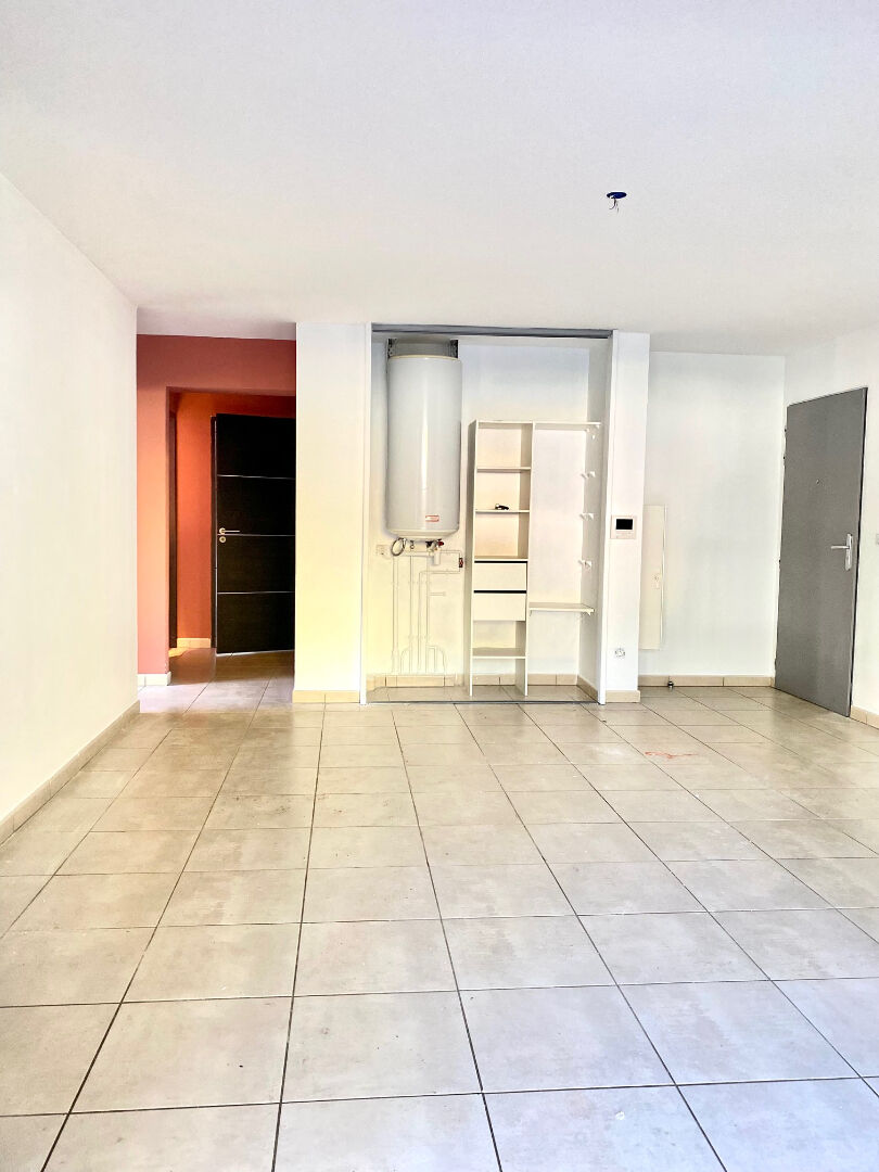 Photo Appartement T3 - 63m² - SAINT DENIS image 3/6