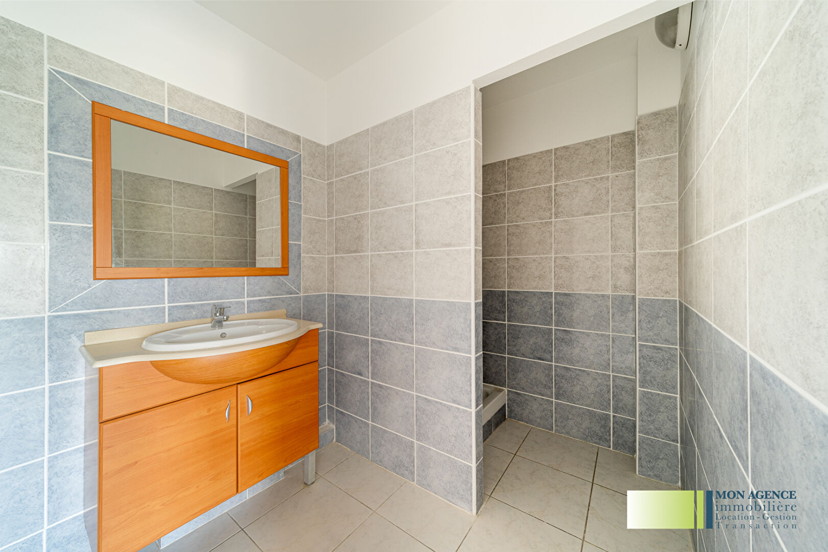 Photo T2  - LIGNE DES BAMBOUS - ST PIERRE image 2/6