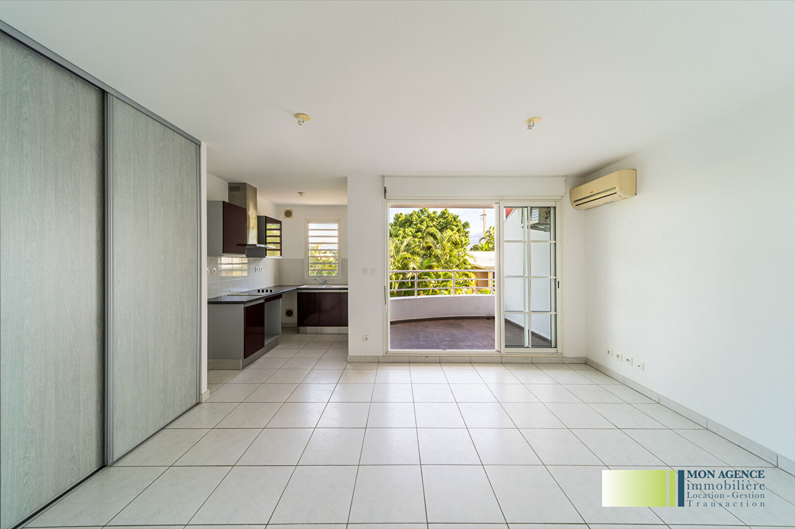 Photo T2  - LIGNE DES BAMBOUS - ST PIERRE image 3/6