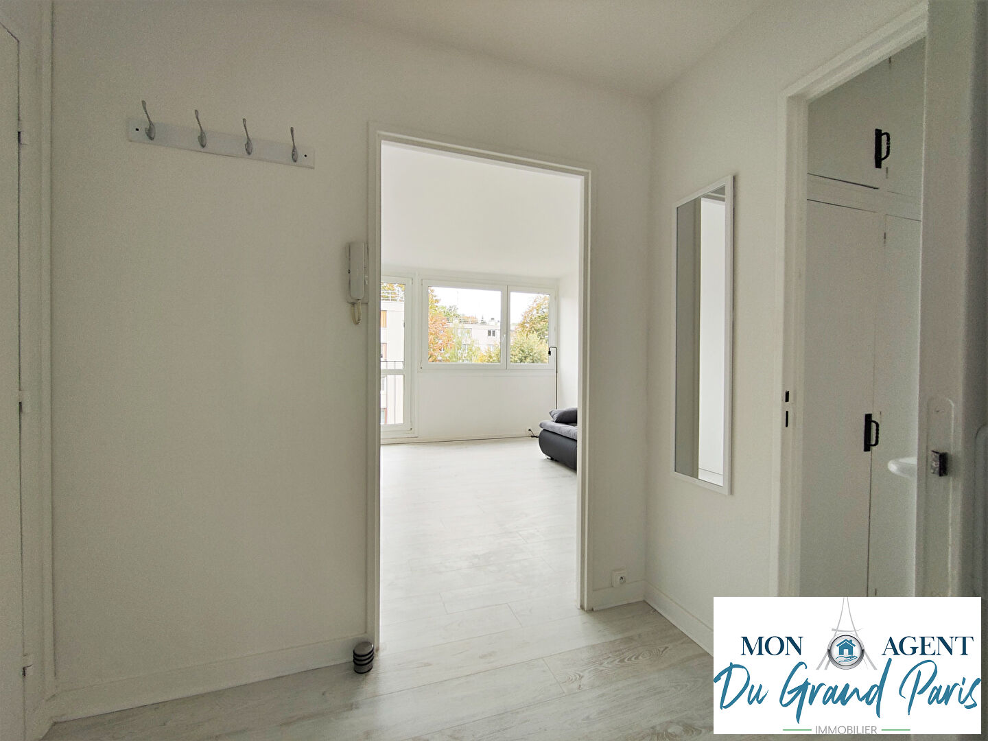 Photo 3 pieces-RENOVE-2 chambres-CENTRE-VILLE-Jouy-en-Josas-Proche HEC INRAE Polytechnique plateau saclay image 6/6