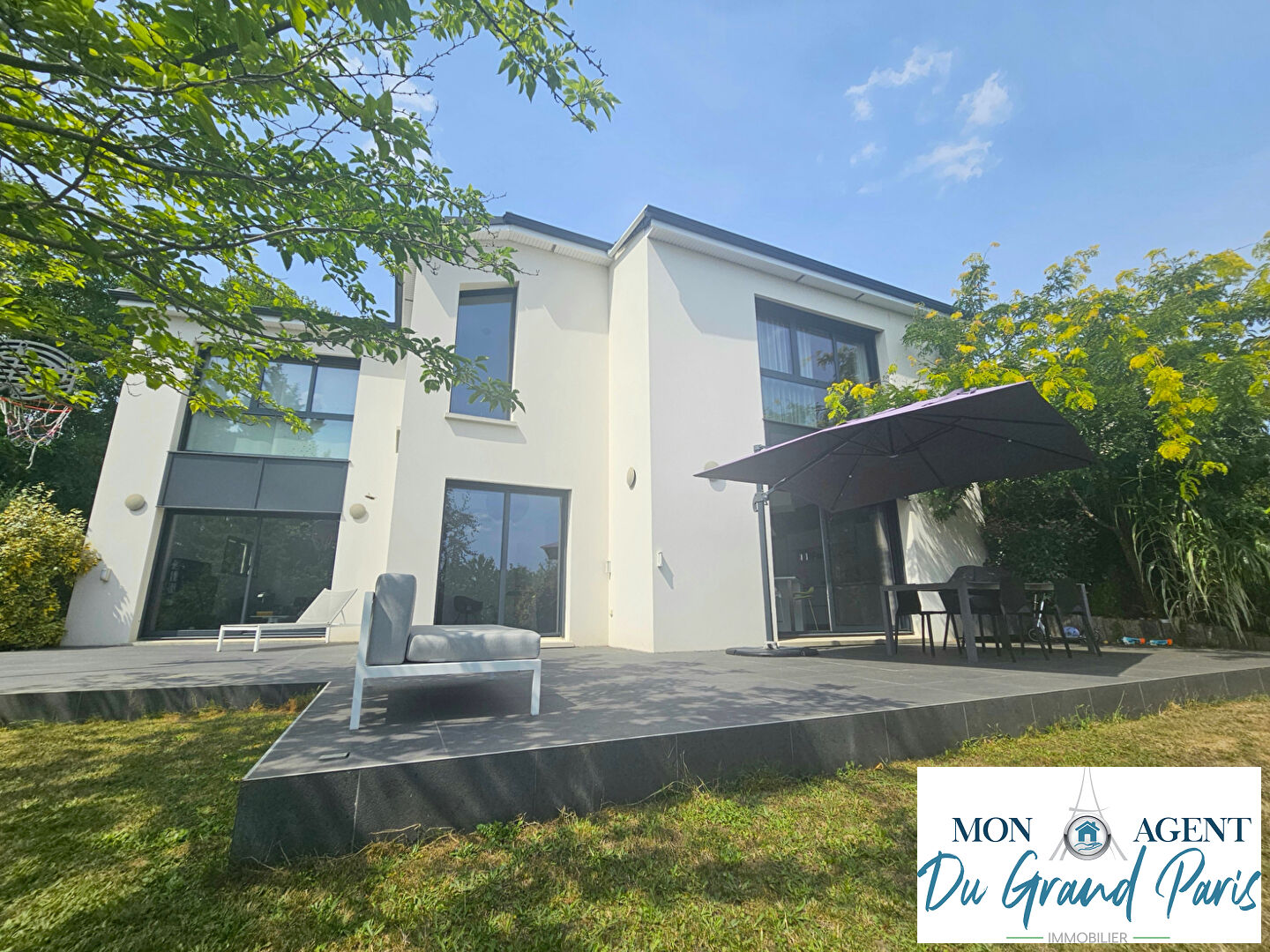 Maison d architecte à vendre a Verrieres-le-Buisson