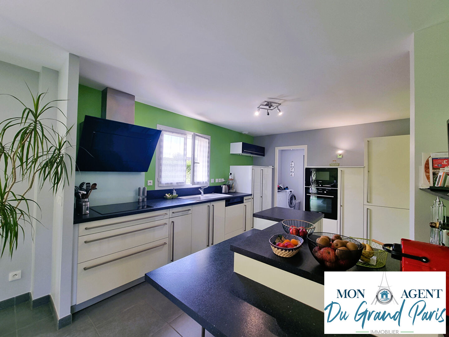 Photo Belle Maison contemporaine de 146m2 sur terrain de 965m2 image 5/6