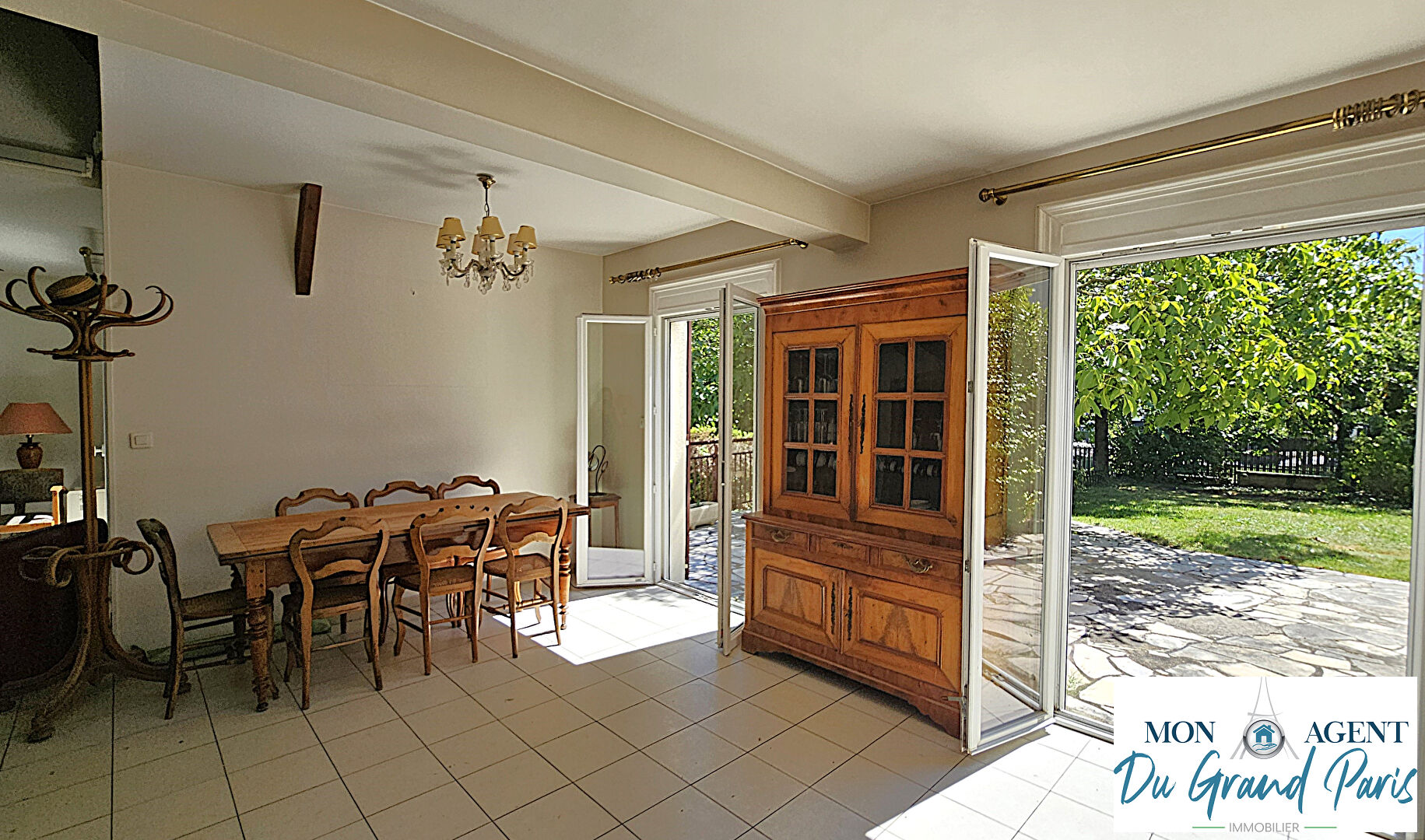 Photo Location meublee Maison individuelle 180m2 (au sol) + sous-sol total image 3/6