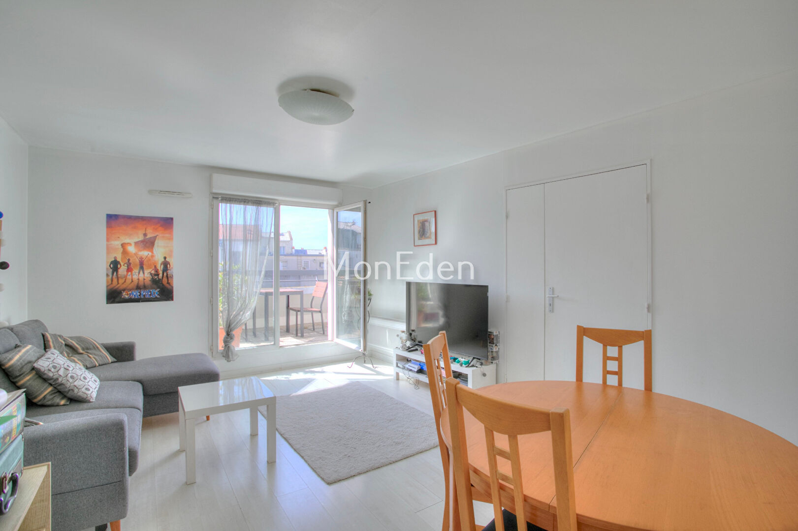 Photo Dernier étage T2 et sa magnifique Terrasse plein ciel de 17m²! image 2/6