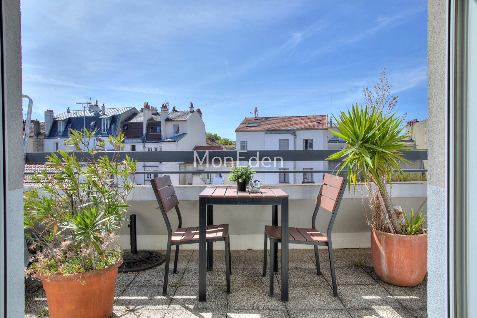 Photo Dernier étage T2 et sa magnifique Terrasse plein ciel de 17m²! image 3/6
