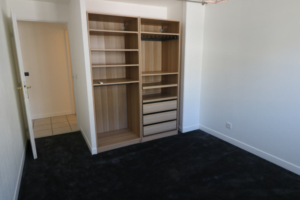 Photo A LOUER - T3 -  Cluses image 3/5