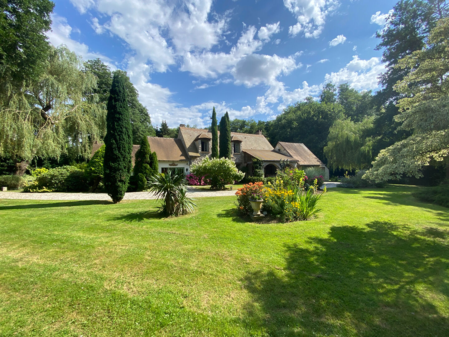 Agence immobilière de Montfort L'Amaury Immobilier - Montfort L'Amaury Immobilier