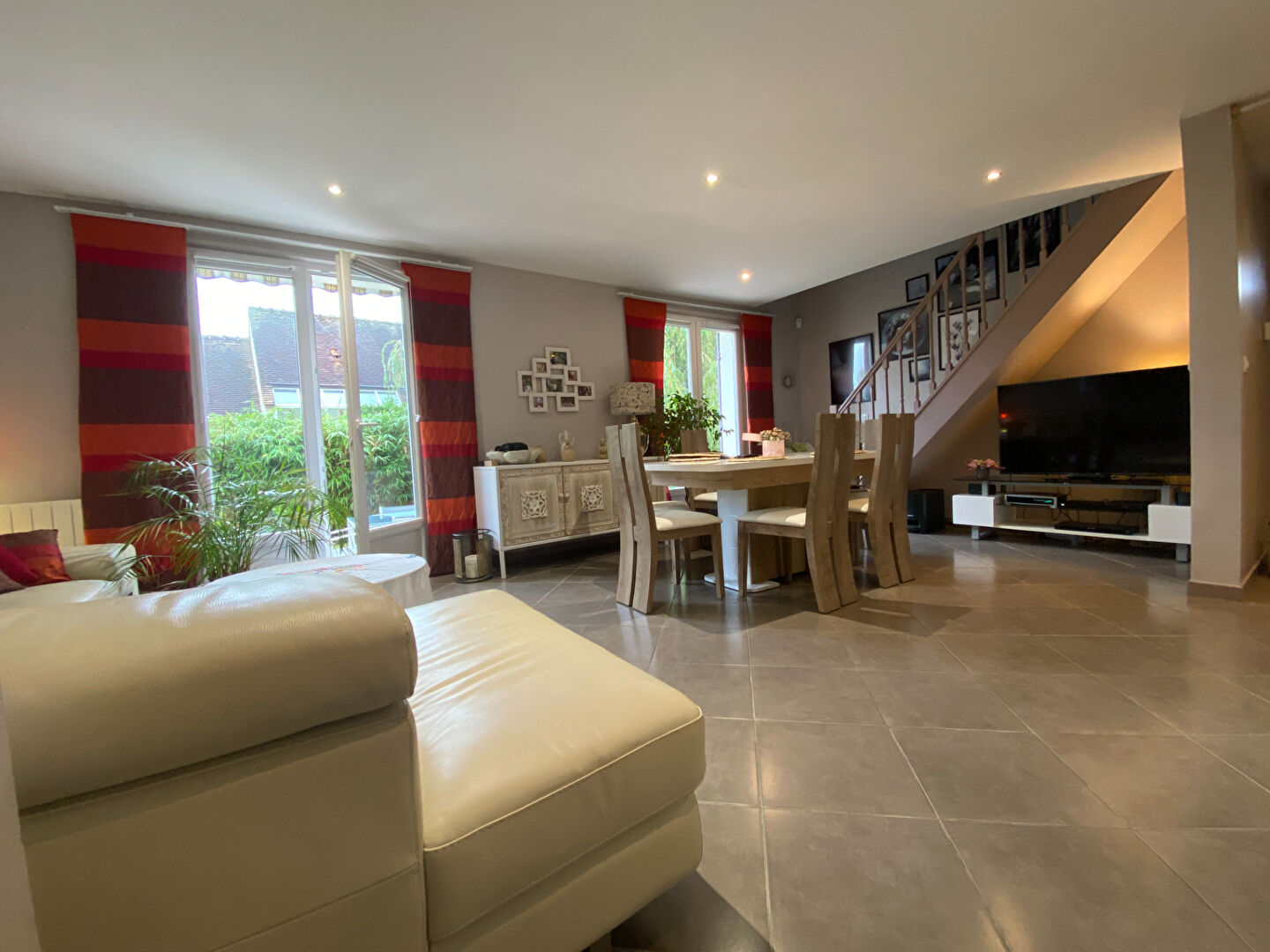 Photo Maison traditionnelle et familiale Montfort L Amaury 5 pièces 132 m2 image 4/6