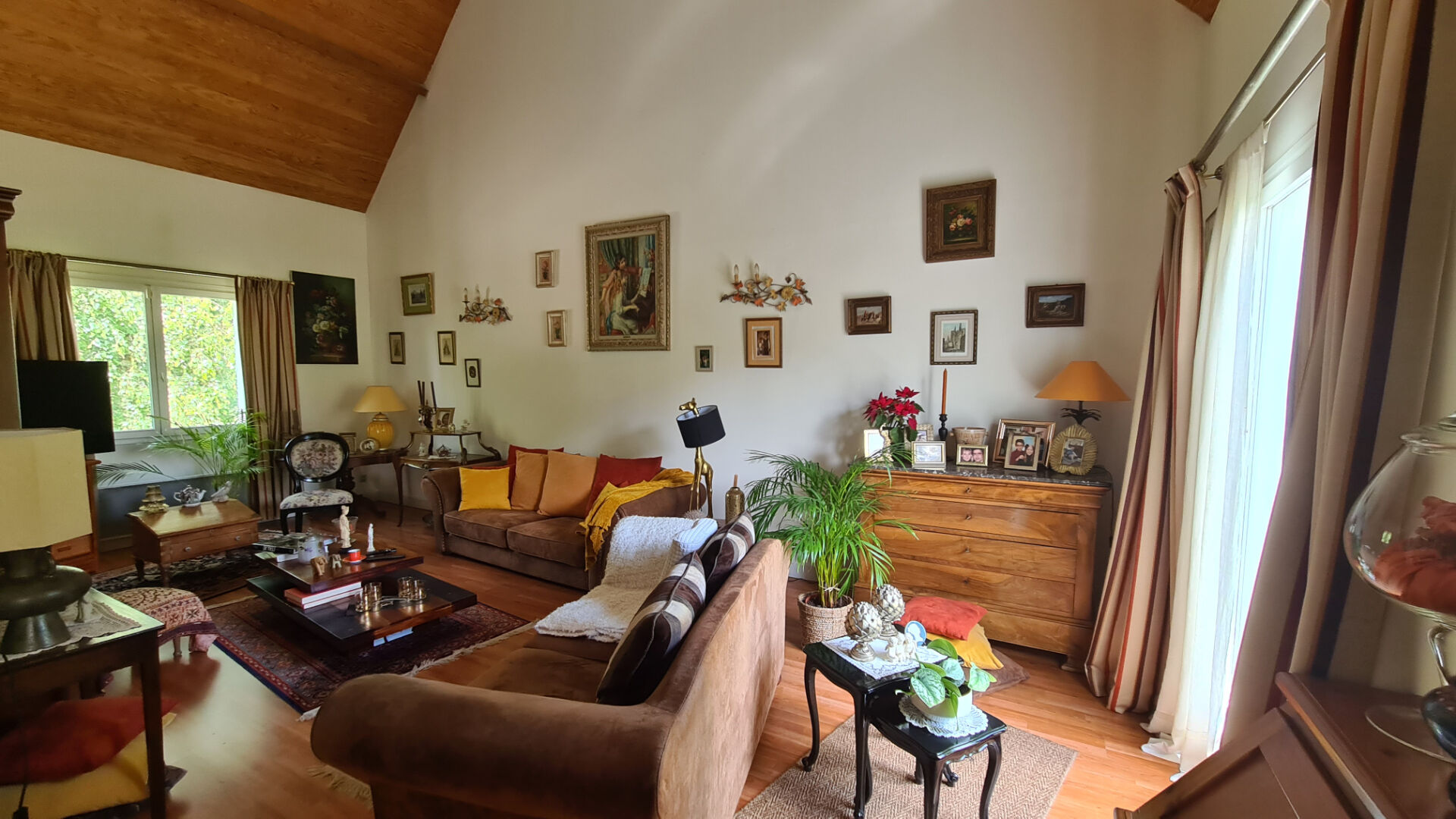 Photo Très jolie maison traditionnelle avec piscine chauffée proche Montfort L'Amaury 6 pièces 178.50 m2 image 6/6