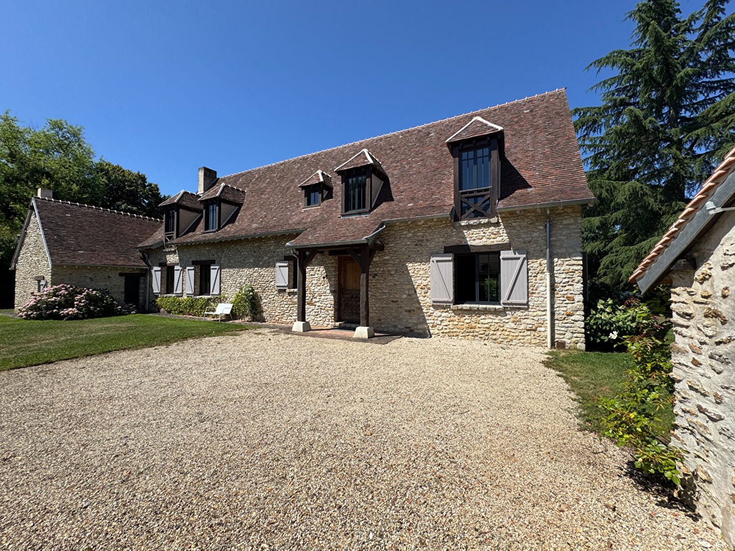 Agence immobilière de Montfort L'Amaury Immobilier - Montfort L'Amaury Immobilier