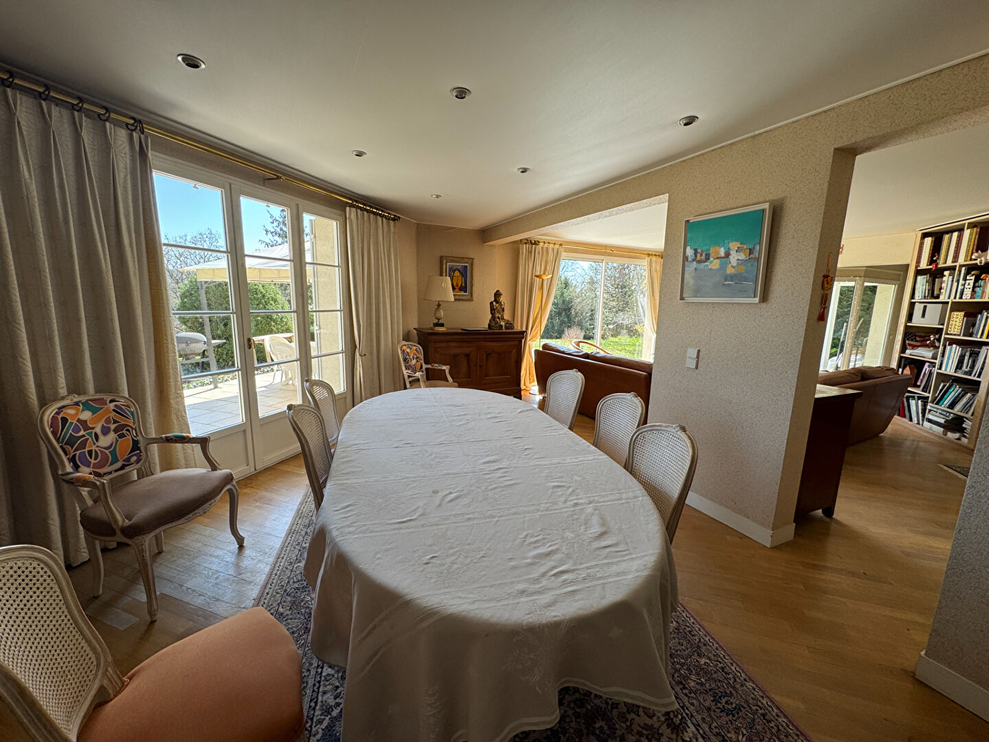 Photo Très belle maison d'architecte avec environnement exceptionnel Proche Thoiry 8 pièces 277 m2 image 4/6