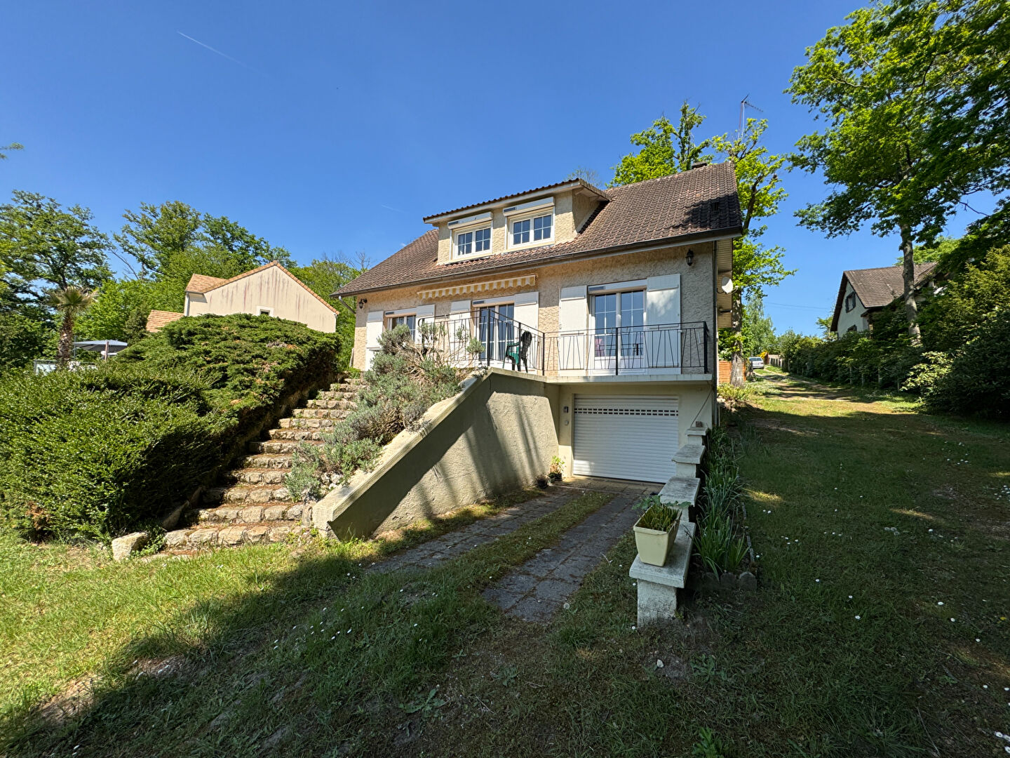 Photo Maison traditionnelle avec bel environnement  Montfort /Méré  7 pièces 120 m2 image 5/6