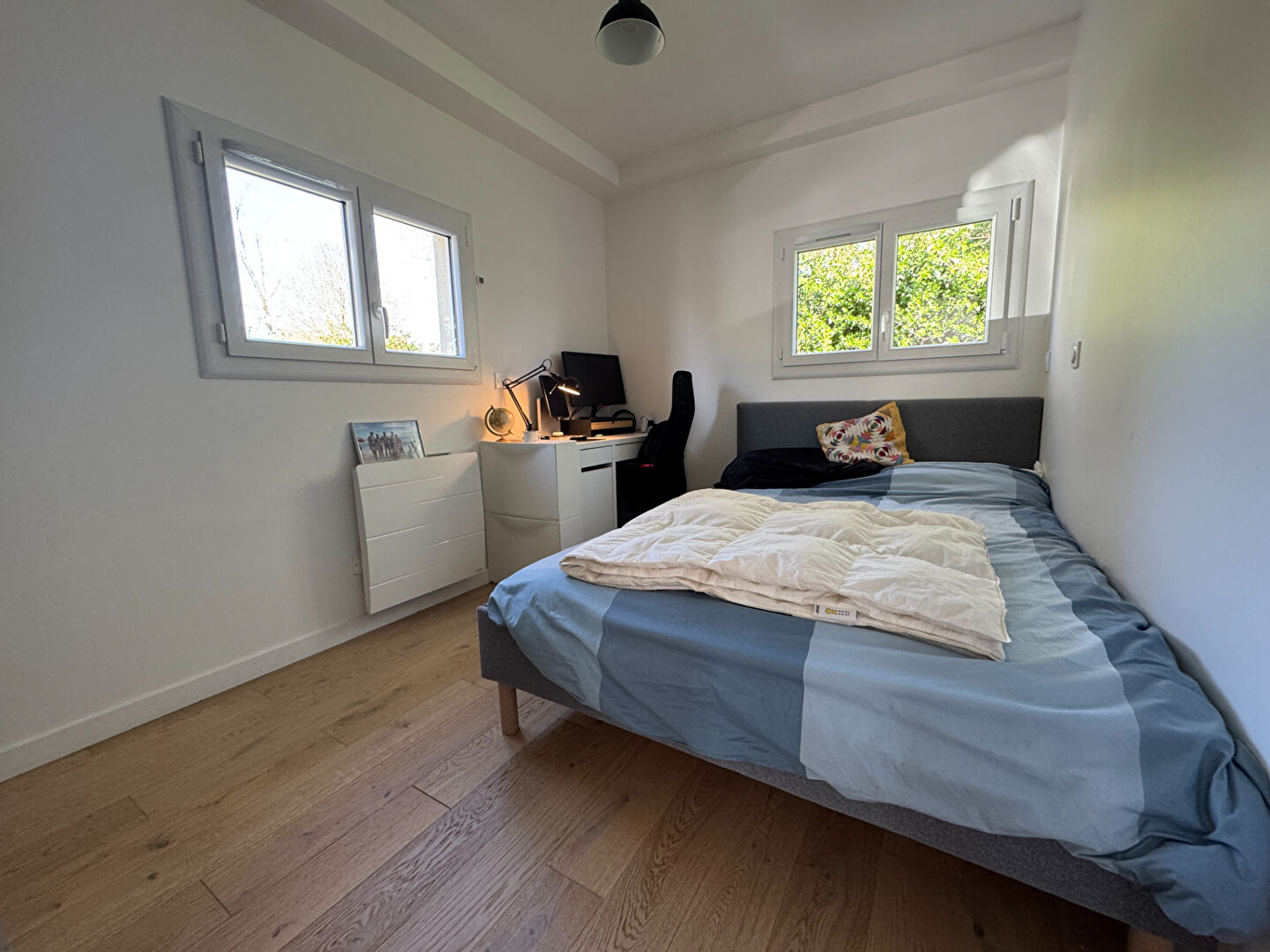 Photo Charmante petite maison récente de plain pied  avec beau terrain Proche Auteuil/ Autouillet 3 pièces 50 m2 image 6/6