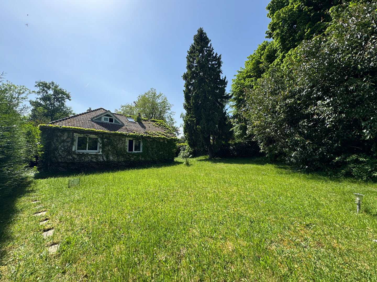 Photo Jolie maison Centre Montfort L Amaury  8 pièces 180 m2 image 3/6