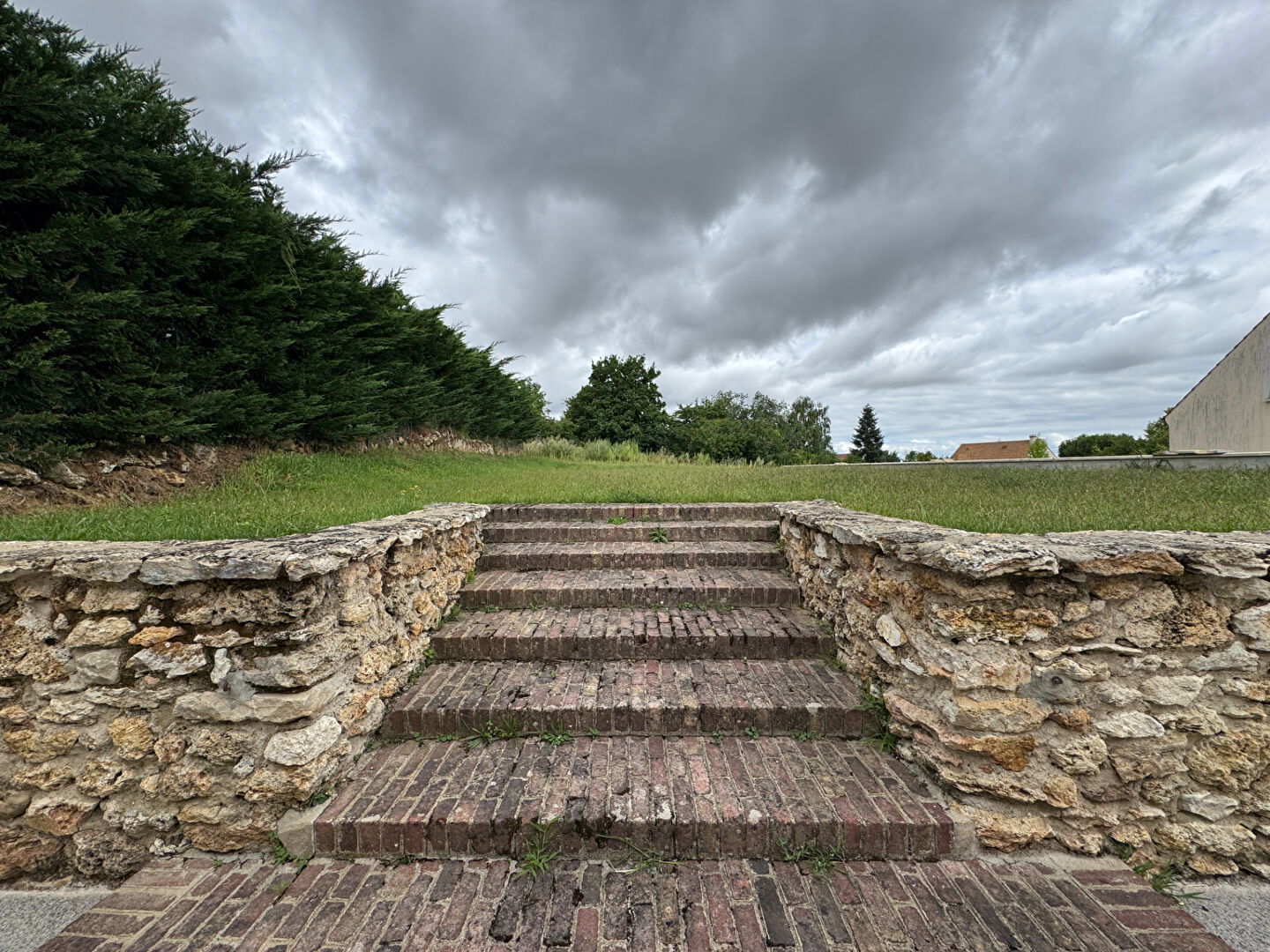 Photo Jolie maison ancienne entièrement rénovée 5' Montfort L Amaury image 3/6