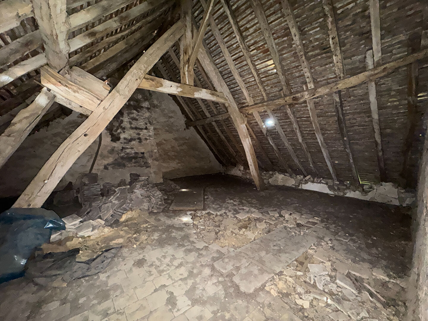 Photo Ancien corps de ferme à restaurer entièrement  6 pièces 260 m2 image 4/5