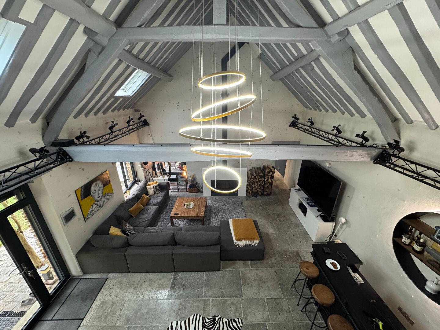 Photo Belle maison ancienne entièrement rénovée  Grosrouvre 5 pièces 152 m2 image 4/6