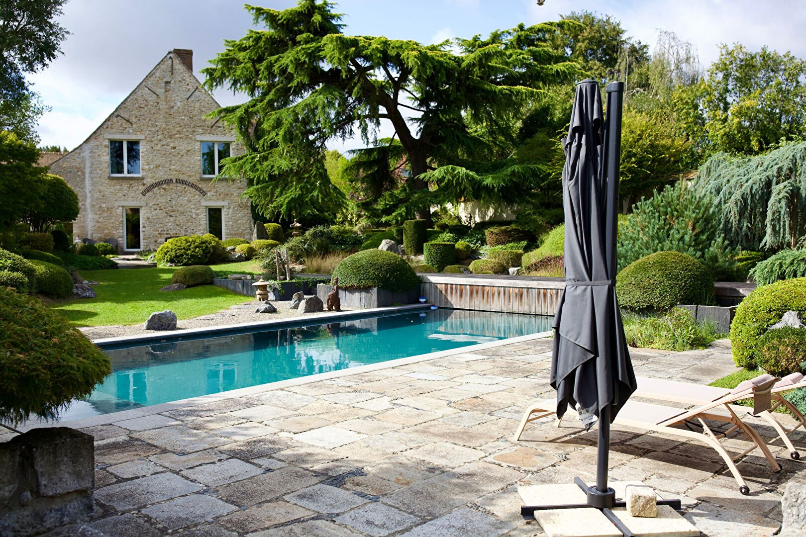 Demeure de prestige  Coeur du vieux village  Thoiry 20 pièces  700 m2