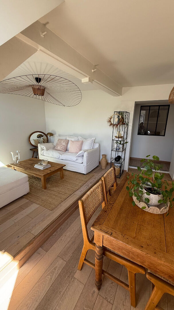 Photo Bel Appartement  avec petit balcon  La Queue Les Yvelines 3 pièces  65 m2 image 2/6