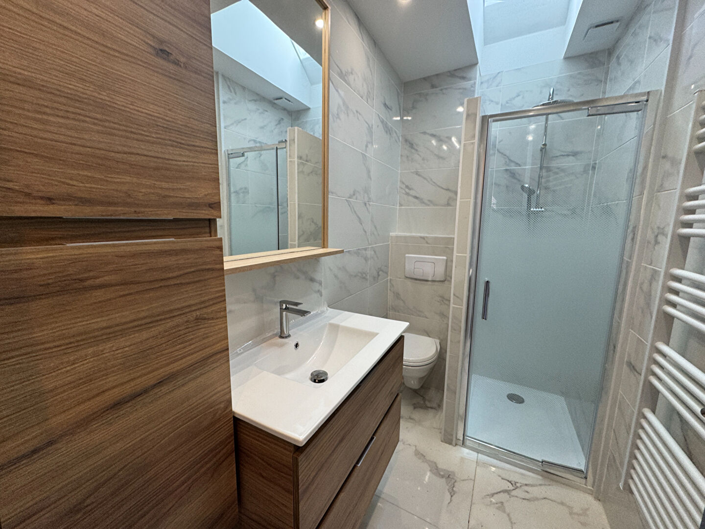 Photo Jolie maison ancienne de ville avec terrasse , entièrement rénovée  Jouars Pontchartrain 4 pièces 62 m2 image 6/6