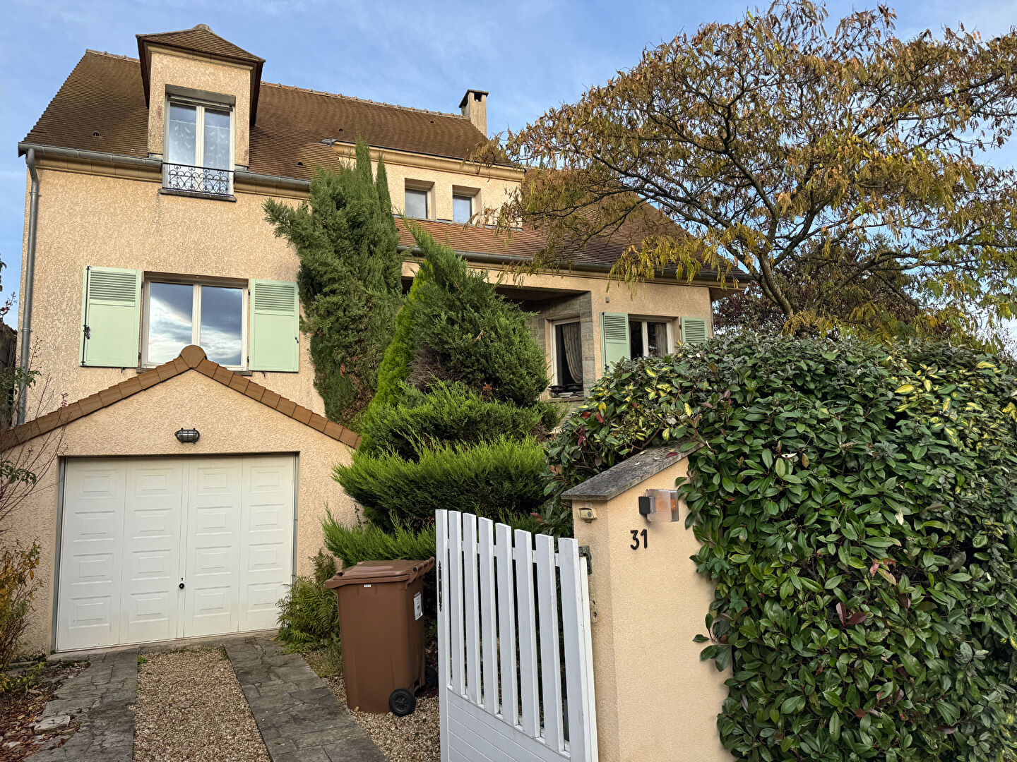 Jolie maison récente et familiale Montfort L Amaury 7 pièces 140m2