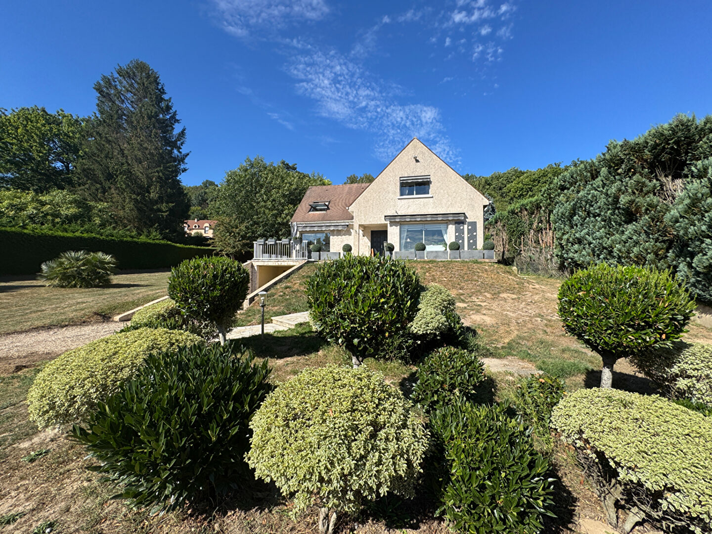 Agence immobilière de Montfort L'Amaury Immobilier - Montfort L'Amaury Immobilier