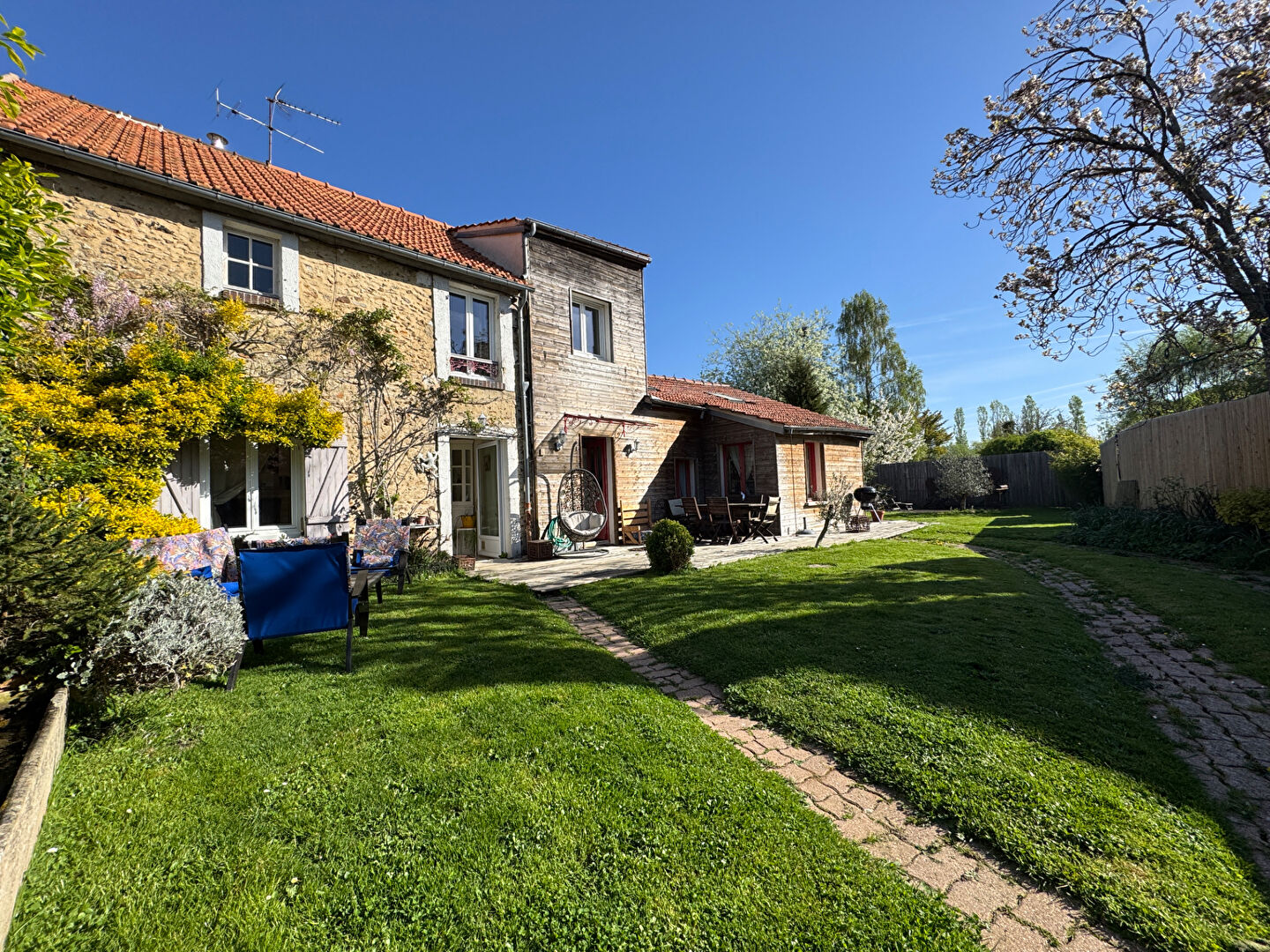 Agence immobilière de Montfort L'Amaury Immobilier - Montfort L'Amaury Immobilier