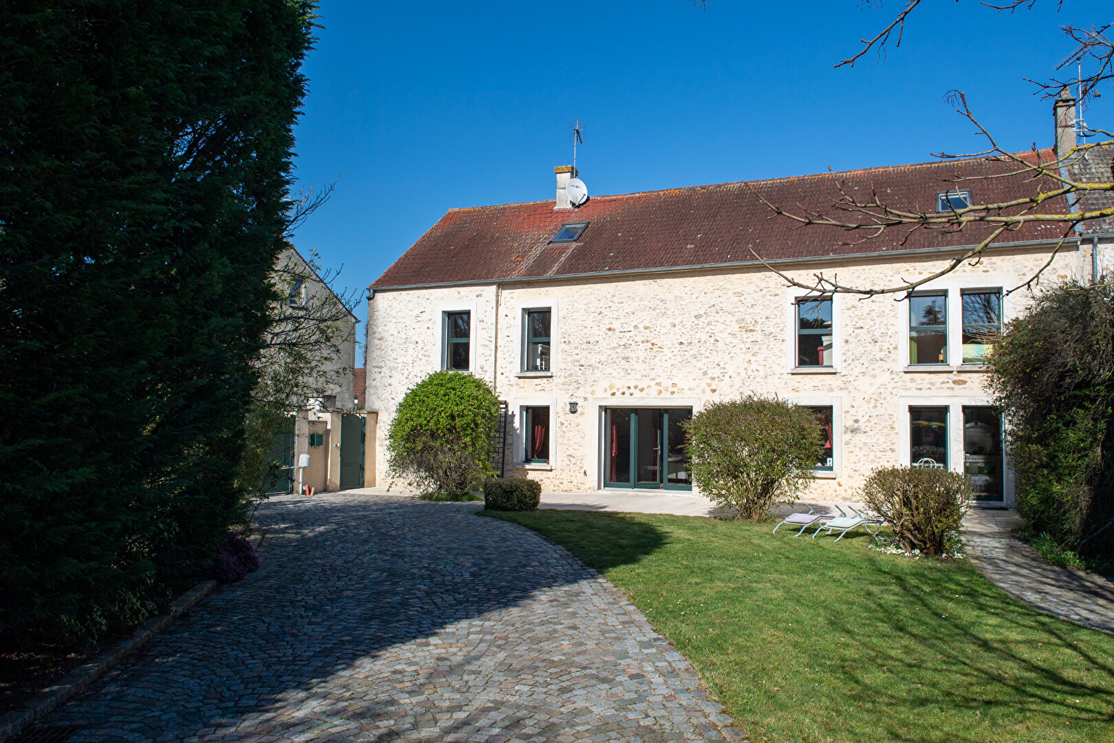 Agence immobilière de Montfort L'Amaury Immobilier - Montfort L'Amaury Immobilier