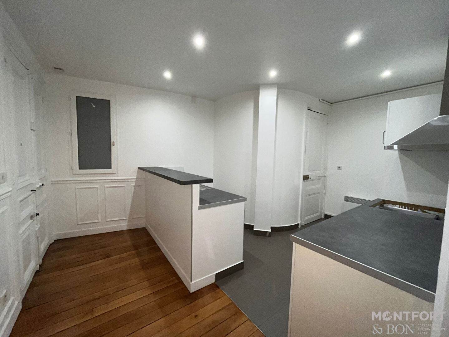 APPARTEMENT TYPE 3 - RUE SAINTE ANNE 75001-PARIS