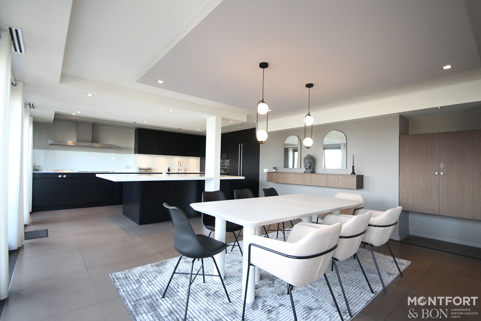 Photo Location Duplex de prestige 7 pièces 185,6m² image 2/6