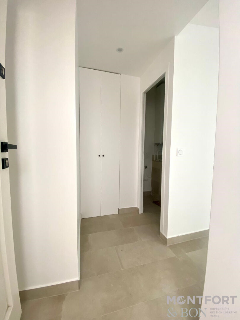 Photo Appartement Paris 2 pièces image 2/6