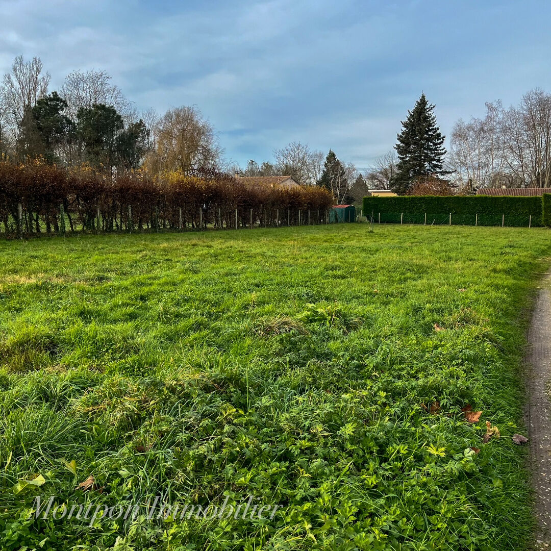 Terrain Montpon Menesterol 1671 m2