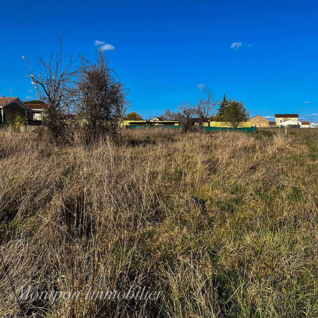 Photo Terrain Saint Martin De Gurson 2290 m2 dont 720 m² constructible. image 3/3