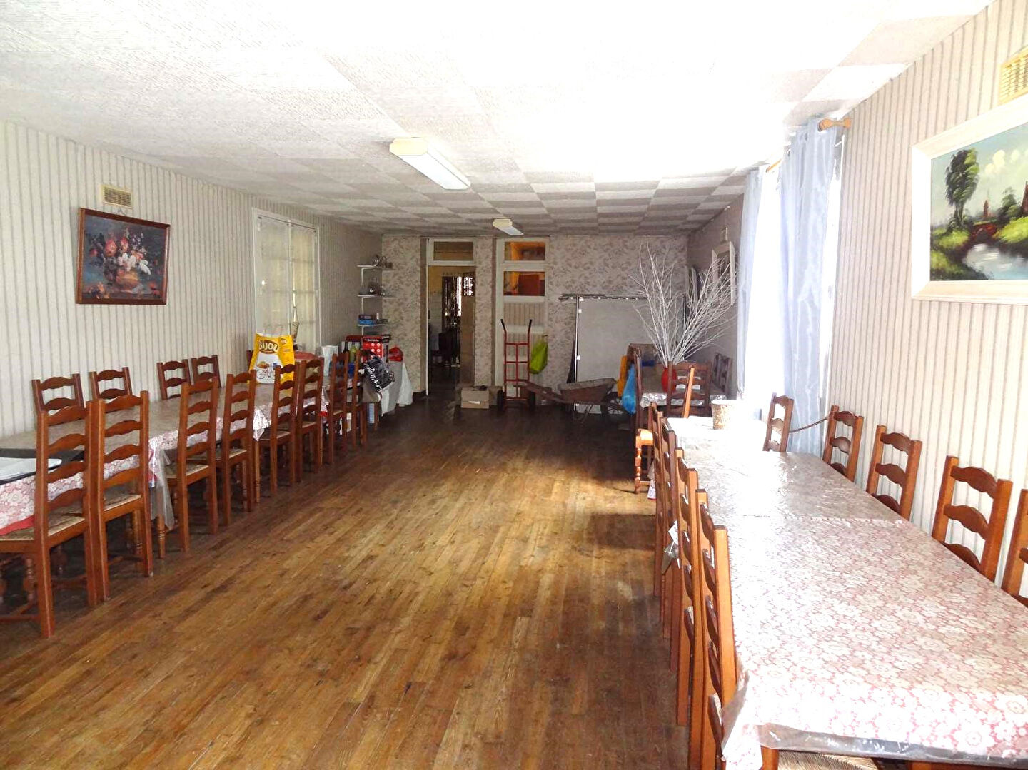 Photo Commerce + appartement - Saint Louis En L' Isle - 8 pièce(s) 215 m2 image 2/6