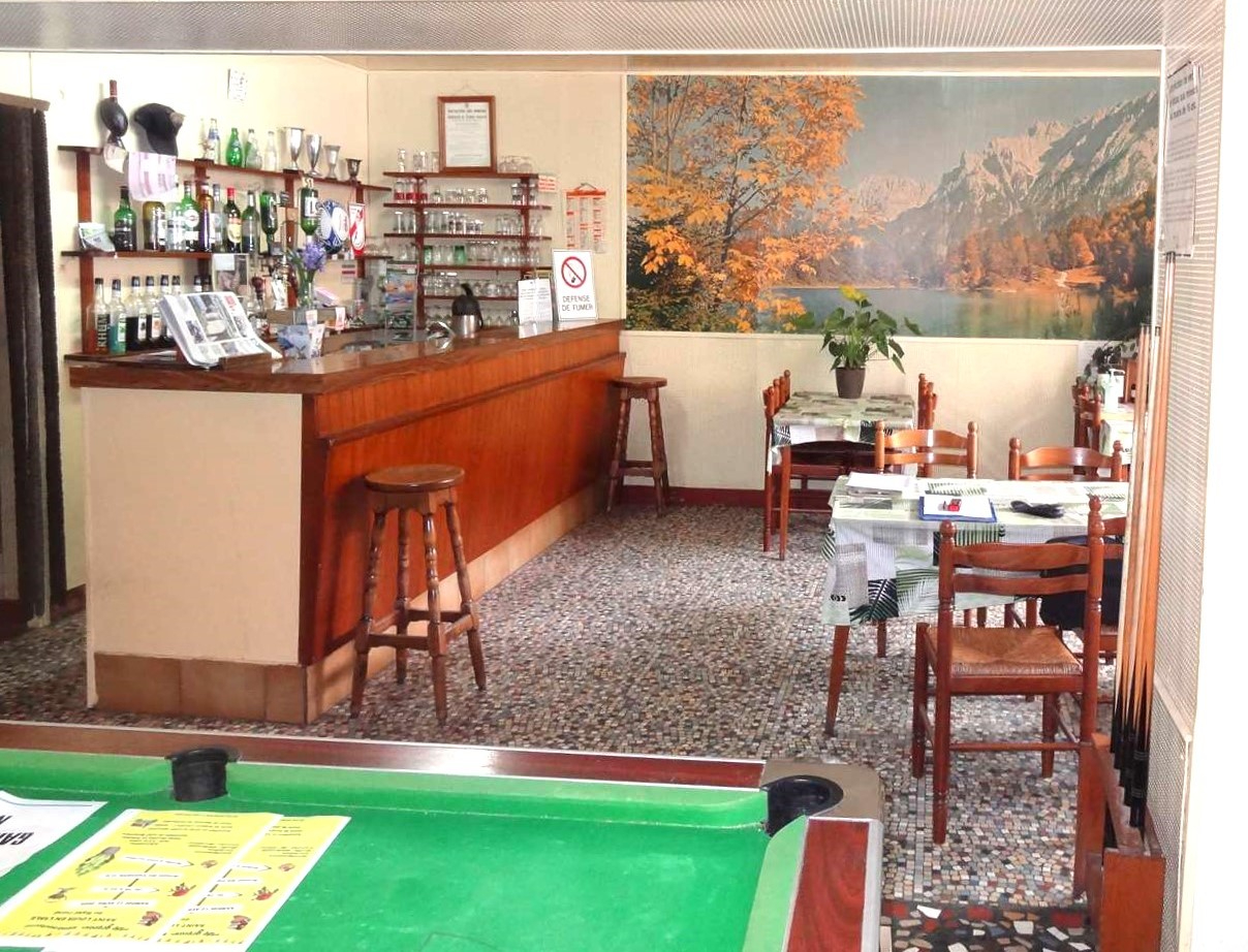 Photo Commerce + appartement - Saint Louis En L' Isle - 8 pièce(s) 215 m2 image 4/6