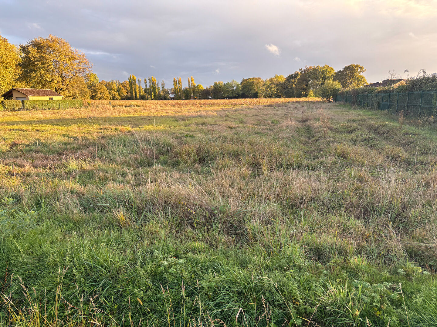 terrain constructible proche des commerces de Montpon-Ménestérol