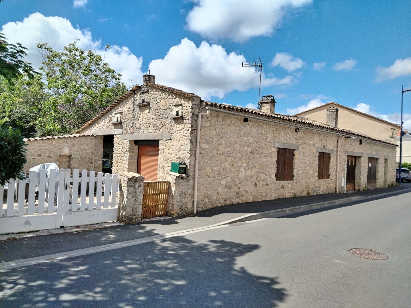 Agence immobilière de MONTPON IMMOBILIER - MONTPON IMMOBILIER - Agence de Montpon Ménestérol