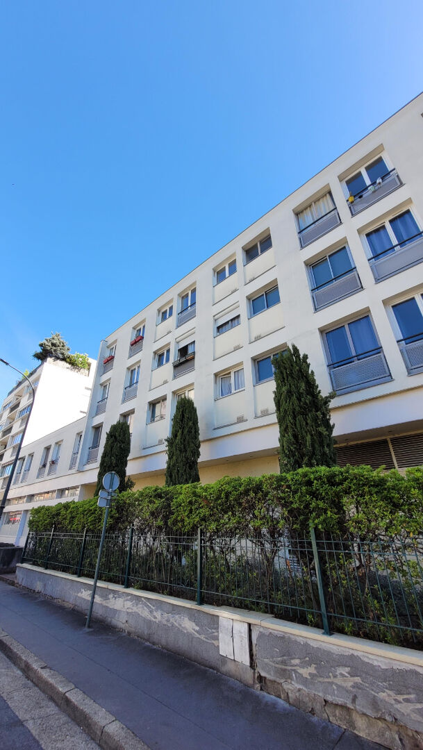 APPARTEMENT ASNIERES SUR SEINE - 2 pièce(s) - 45,10 m2