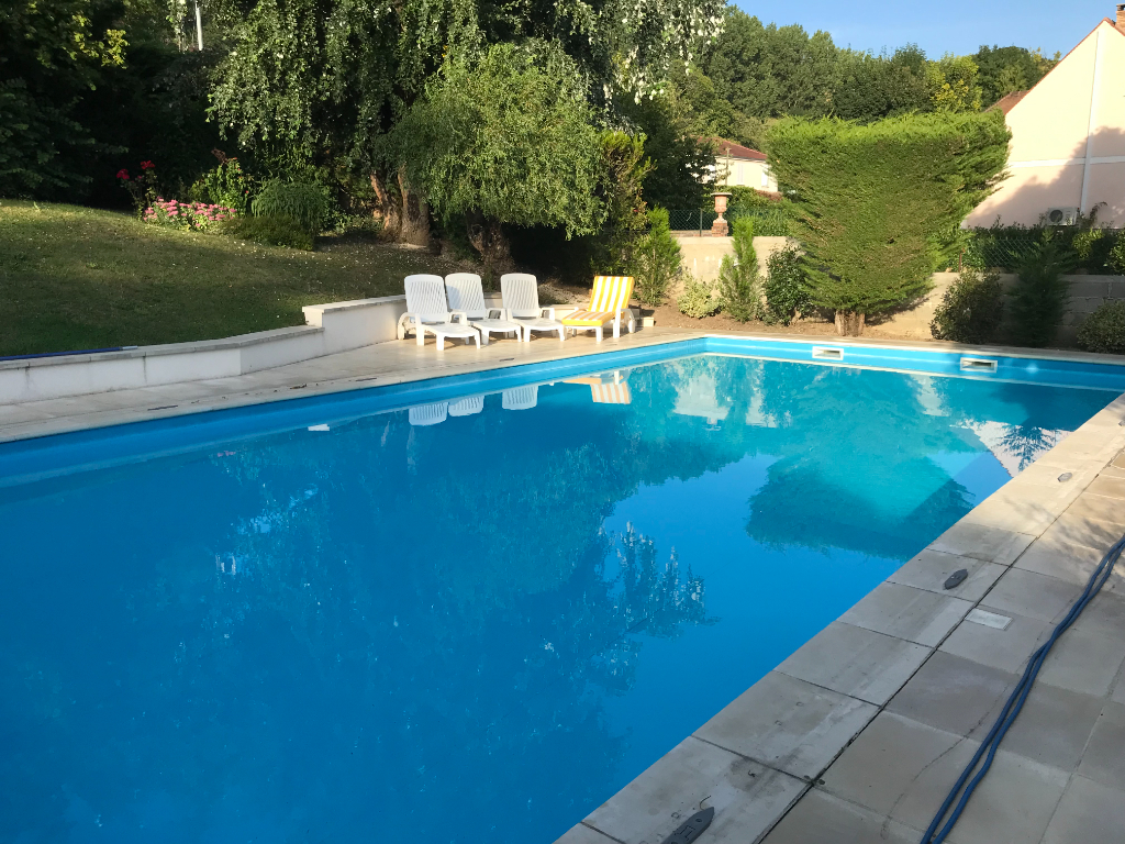 Photo VASTE  MAISON AVEC PISCINE A ST LEU LA FORET image 2/6