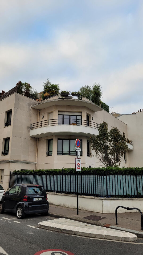 Appartement Courbevoie 2 pièces 47.10 m2