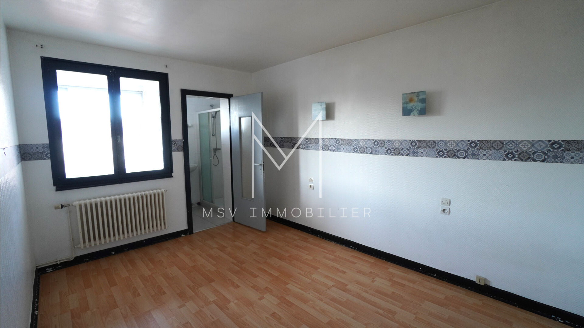 Photo Immeuble de 5 appartements, 310m2 image 3/6