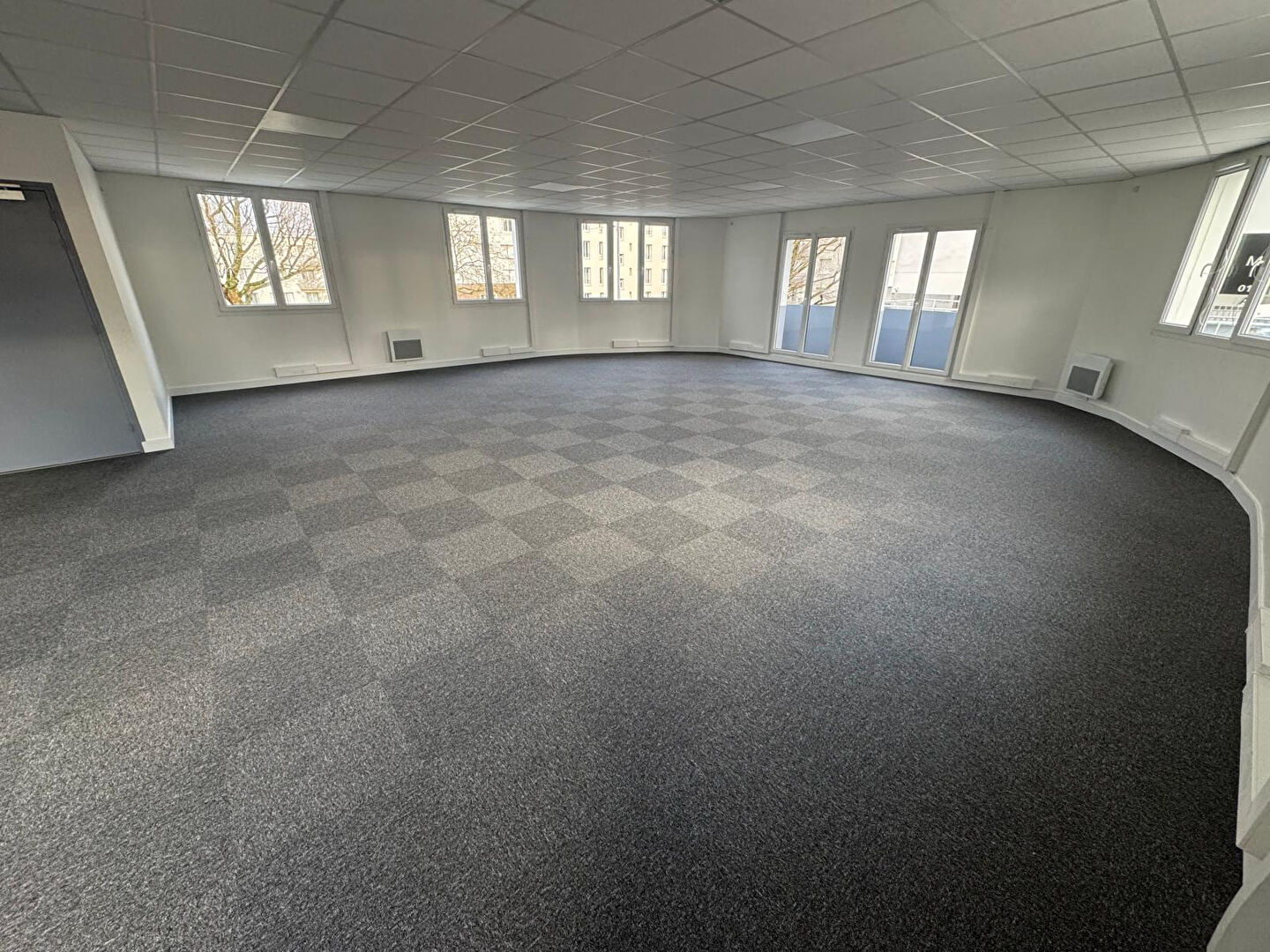 Photo Bureau / Open Space - Centre-ville Gare - Noisy le Sec image 6/6