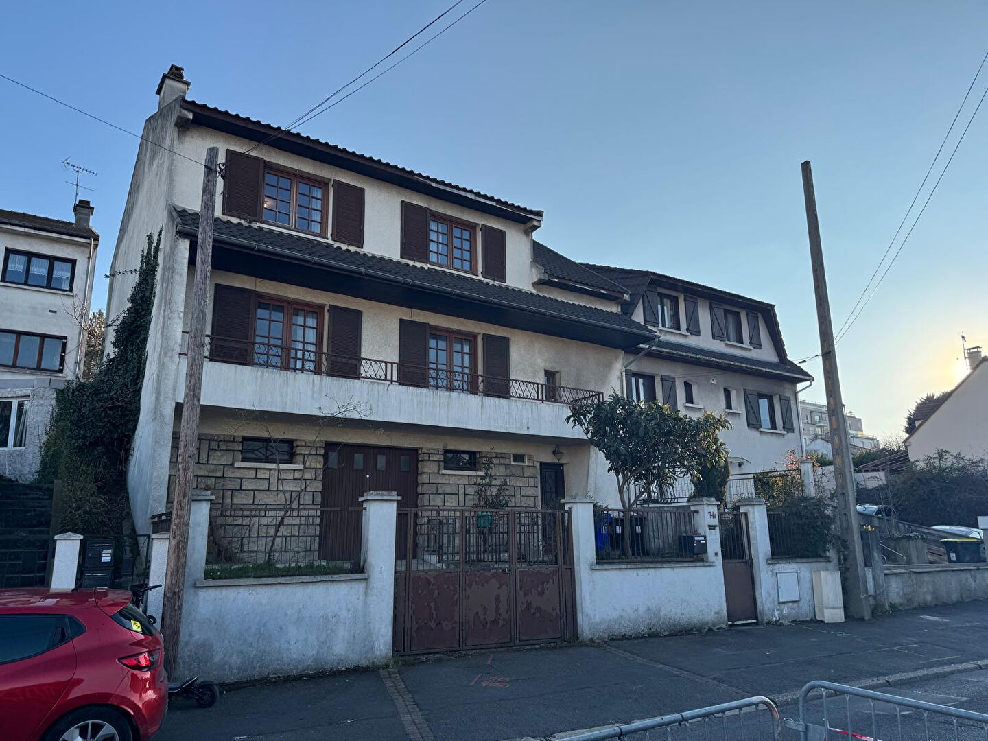 Maison / Immeuble - Terrain 595m²  - Métro L11