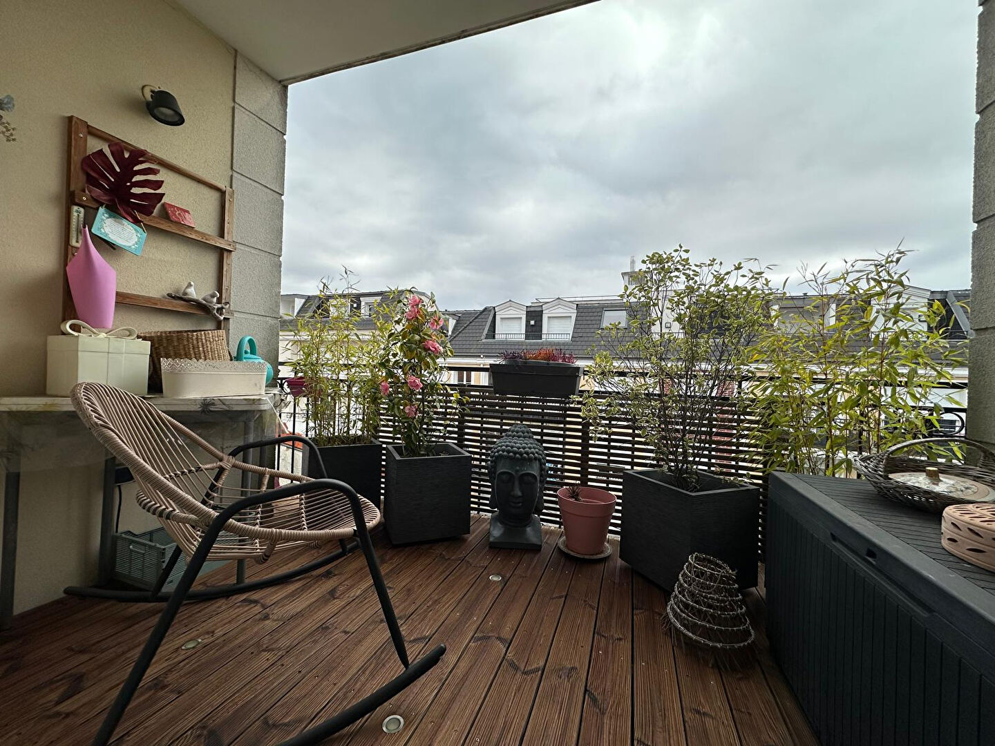 À louer  bail meublé  2 pièces à Gagny terrasse parking