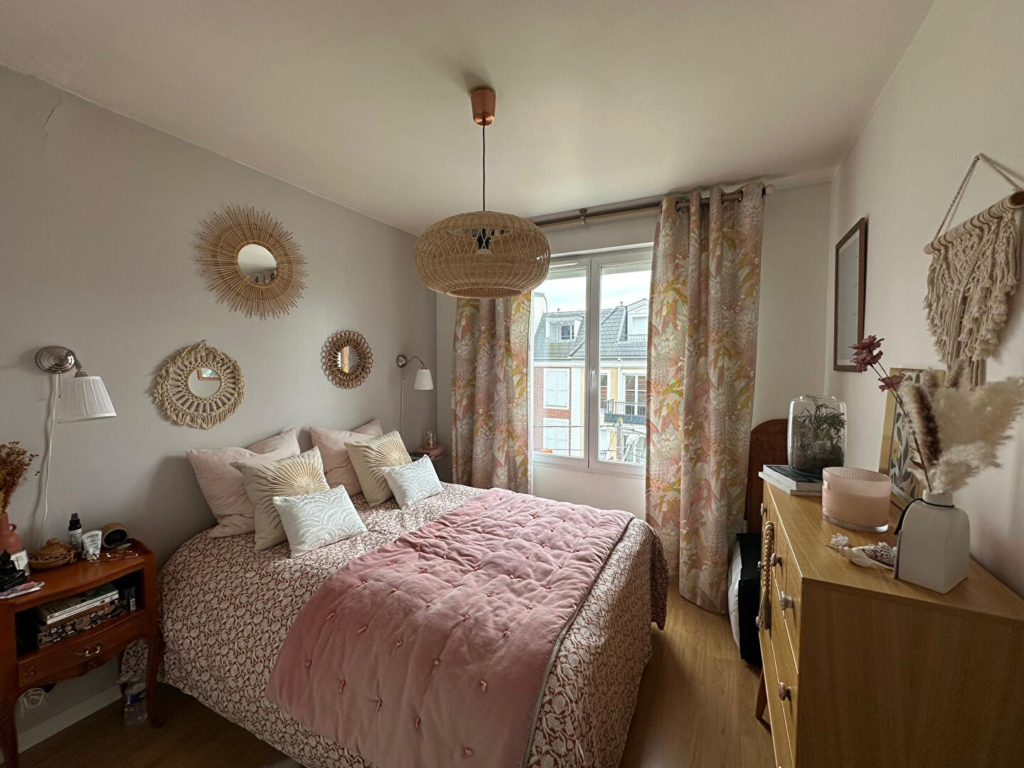 Photo À louer  bail meublé  2 pièces à Gagny terrasse parking image 4/5