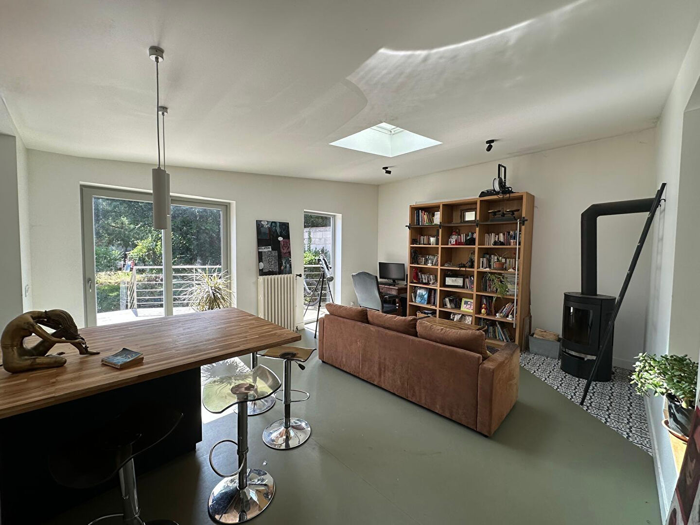 Photo Noisy le Sec  Maison Meulière 4 pièces Jardin image 1/6